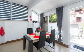 Family Apartment Romina